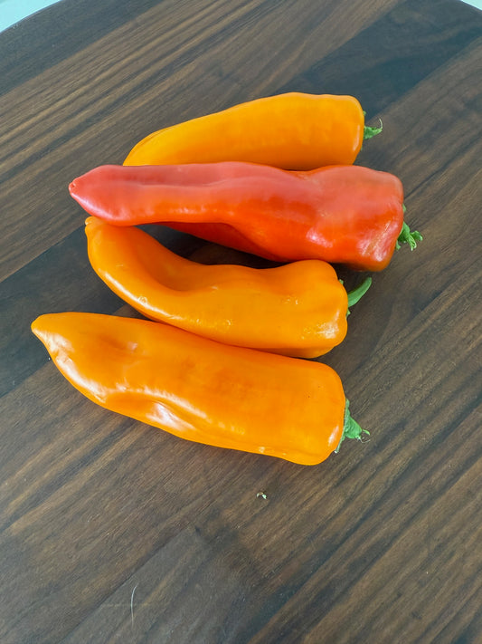 1/2 Ripe Sweet Snacking Peppers (1/2 lbs)